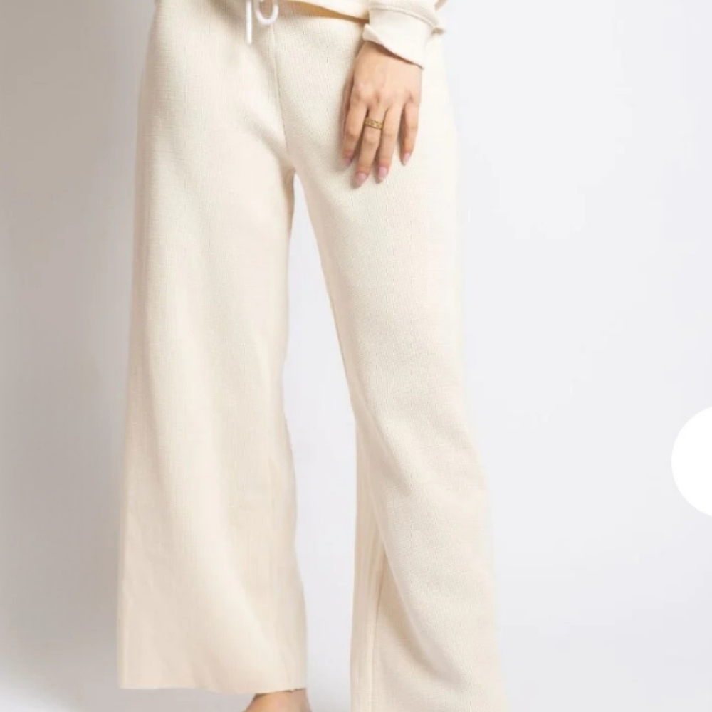 LEALLO Thermal Wide Leg Pant. - Picture 2 of 4